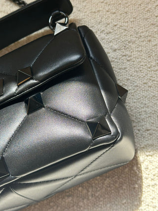 Valentino Garavani Roman Stud The Shoulder Noir