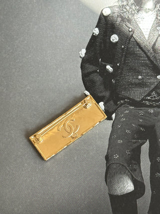 Chanel Broche