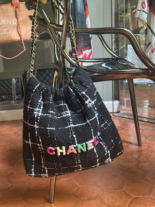 Chanel 22 Tweed