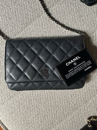 Chanel Wallet On Chain irisé