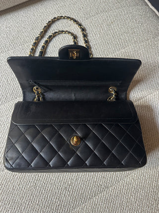 Chanel Timeless Medium Noir