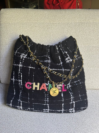 Chanel 22 Tweed