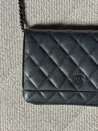 Chanel Wallet On Chain irisé