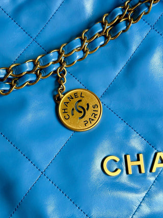 Chanel 22