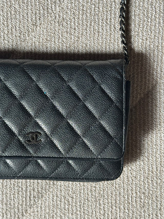 Chanel Wallet On Chain irisé