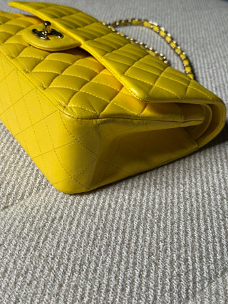 Chanel Timeless Medium Jaune