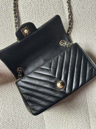 Chanel Timeless Mini Rectangle Chevron Noir