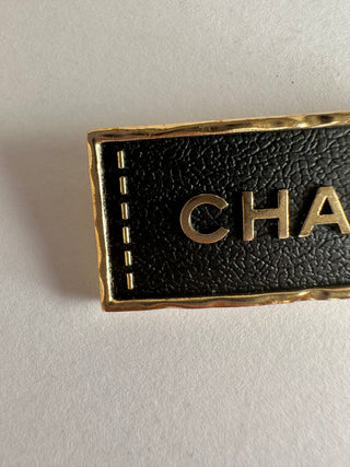 Chanel Broche