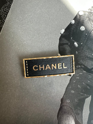 Chanel Broche