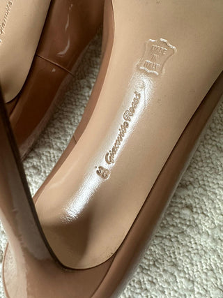 Gianvito Rossi Escarpins Nude